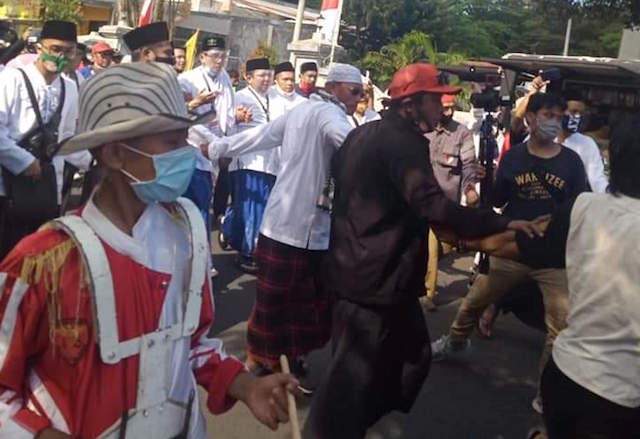 Paslon Bupati-Wakil Bupati H Hendy Siswanto-Gus Firjaun Daftar ke KPUD Jember